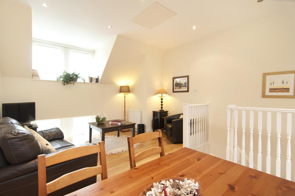 Edinburgh Church Apartments Room photo
