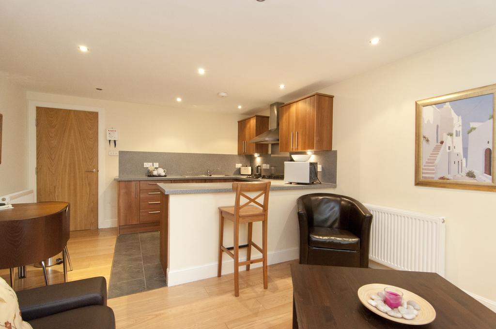 Edinburgh Church Apartments Room photo