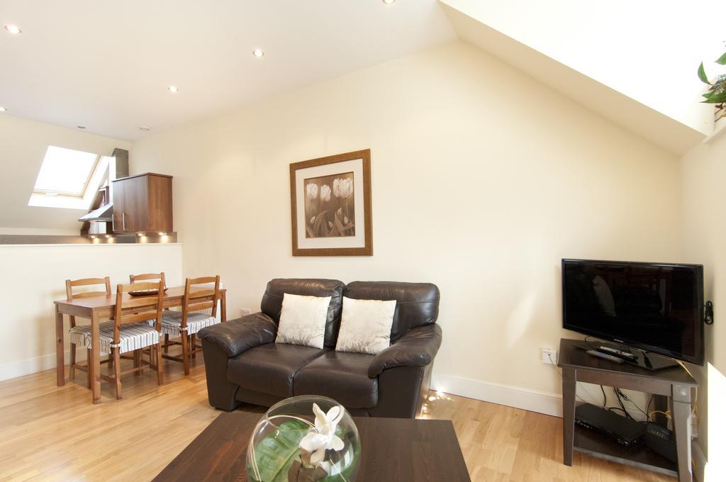 Edinburgh Church Apartments Room photo