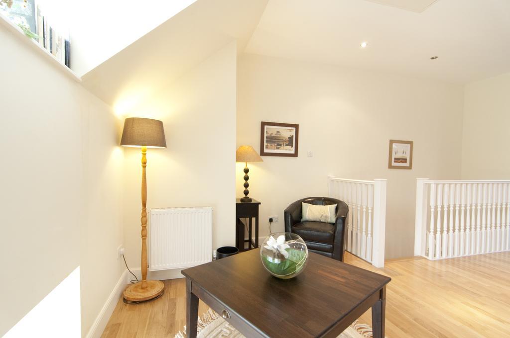 Edinburgh Church Apartments Room photo